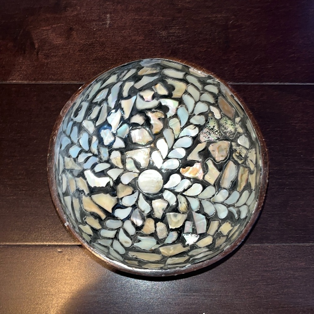 Natural Coconut Shell Bowl Key Storage Bowl Candy Black mother of pearl Inlay